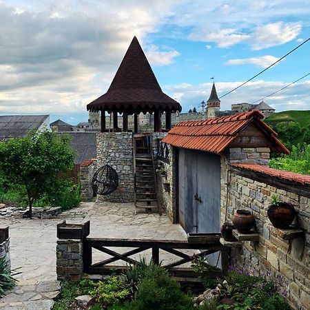 Nazar Stodolya Hotel Kamjanyi Potoki Kültér fotó