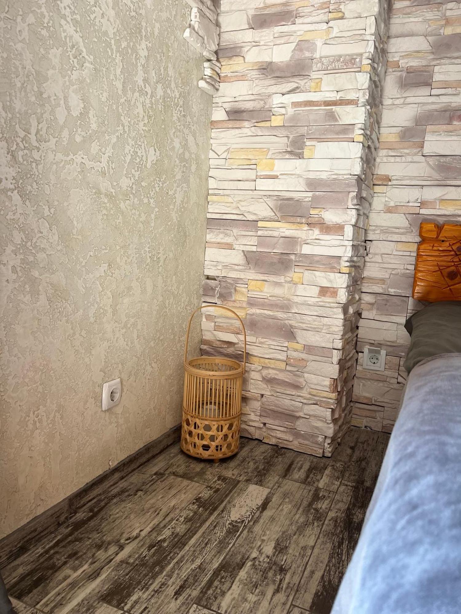 Nazar Stodolya Hotel Kamjanyi Potoki Kültér fotó