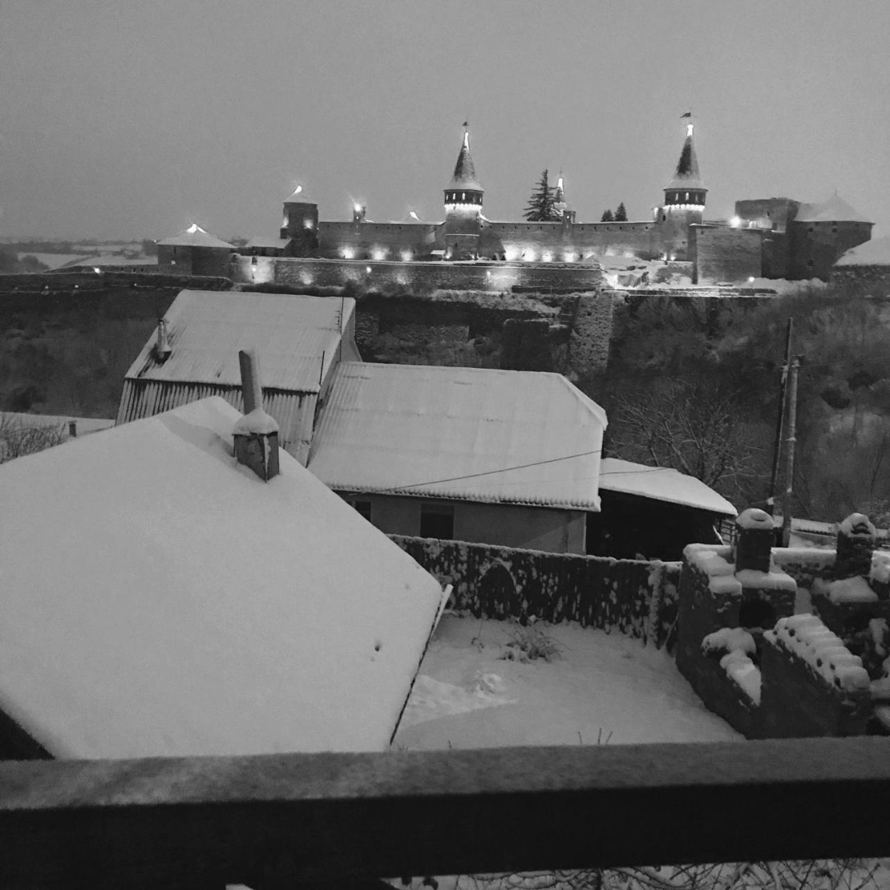 Nazar Stodolya Hotel Kamjanyi Potoki Kültér fotó