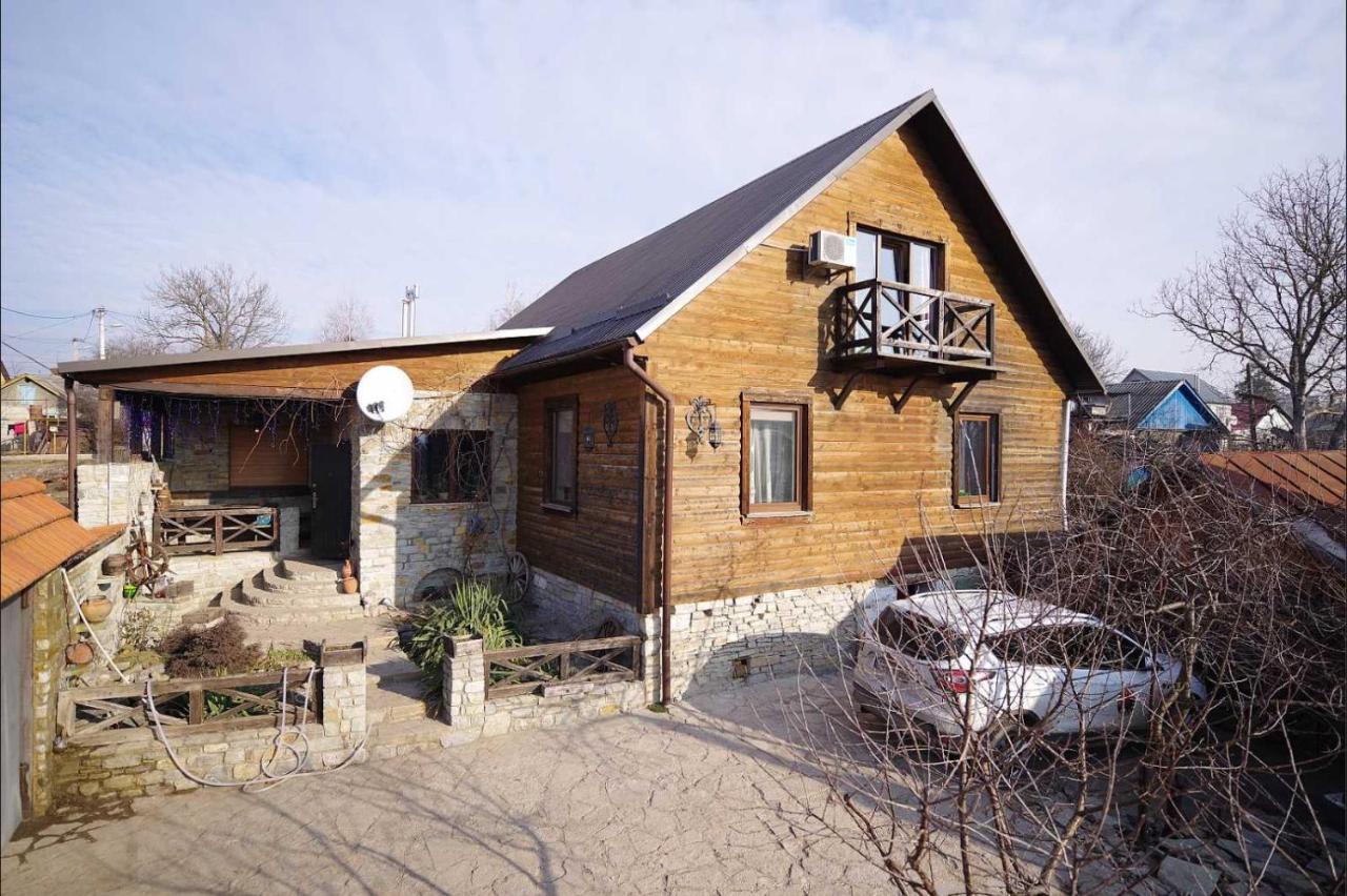 Nazar Stodolya Hotel Kamjanyi Potoki Kültér fotó